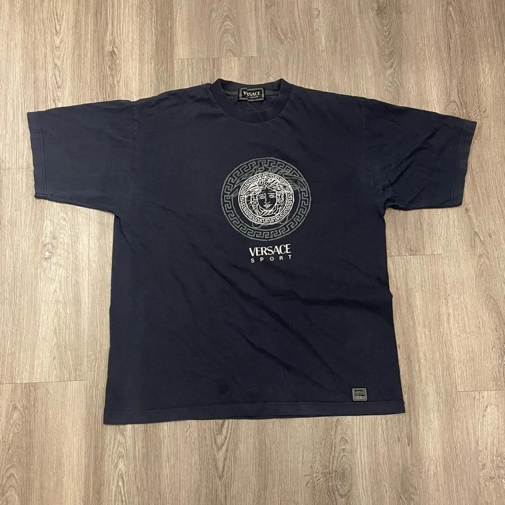 VersaceスポーツTシャツ VERSACE SPORT Colorful Miami Printed T-shirt Black,Multi-Color 50